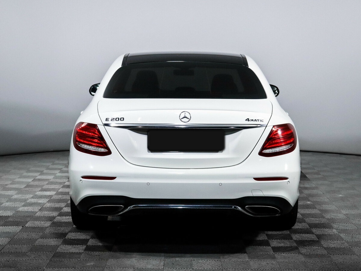 Купить Mercedes-Benz E-Класс с пробегом. Фото: #4