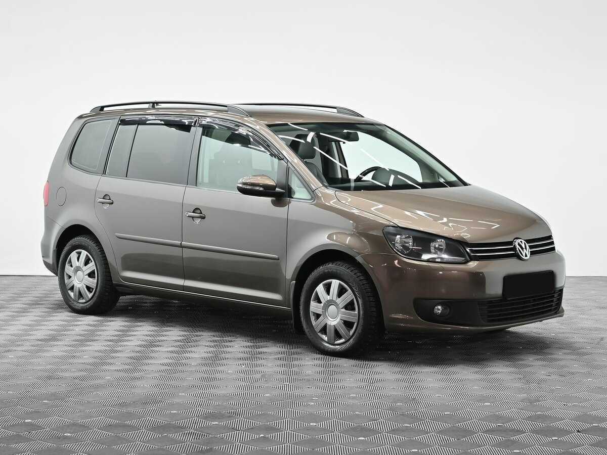 Купить Volkswagen Touran с пробегом. Фото: #1