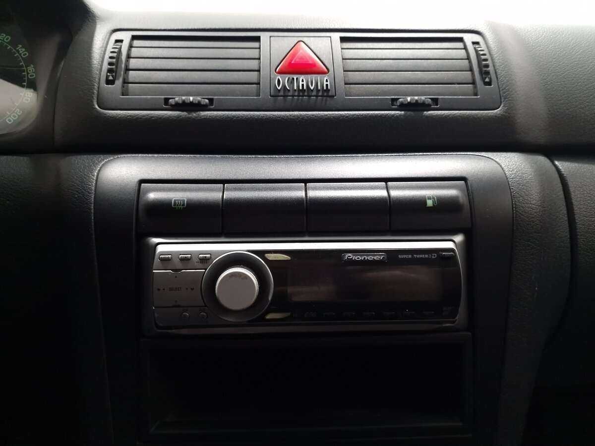 Купить Skoda Octavia с пробегом. Фото: #14