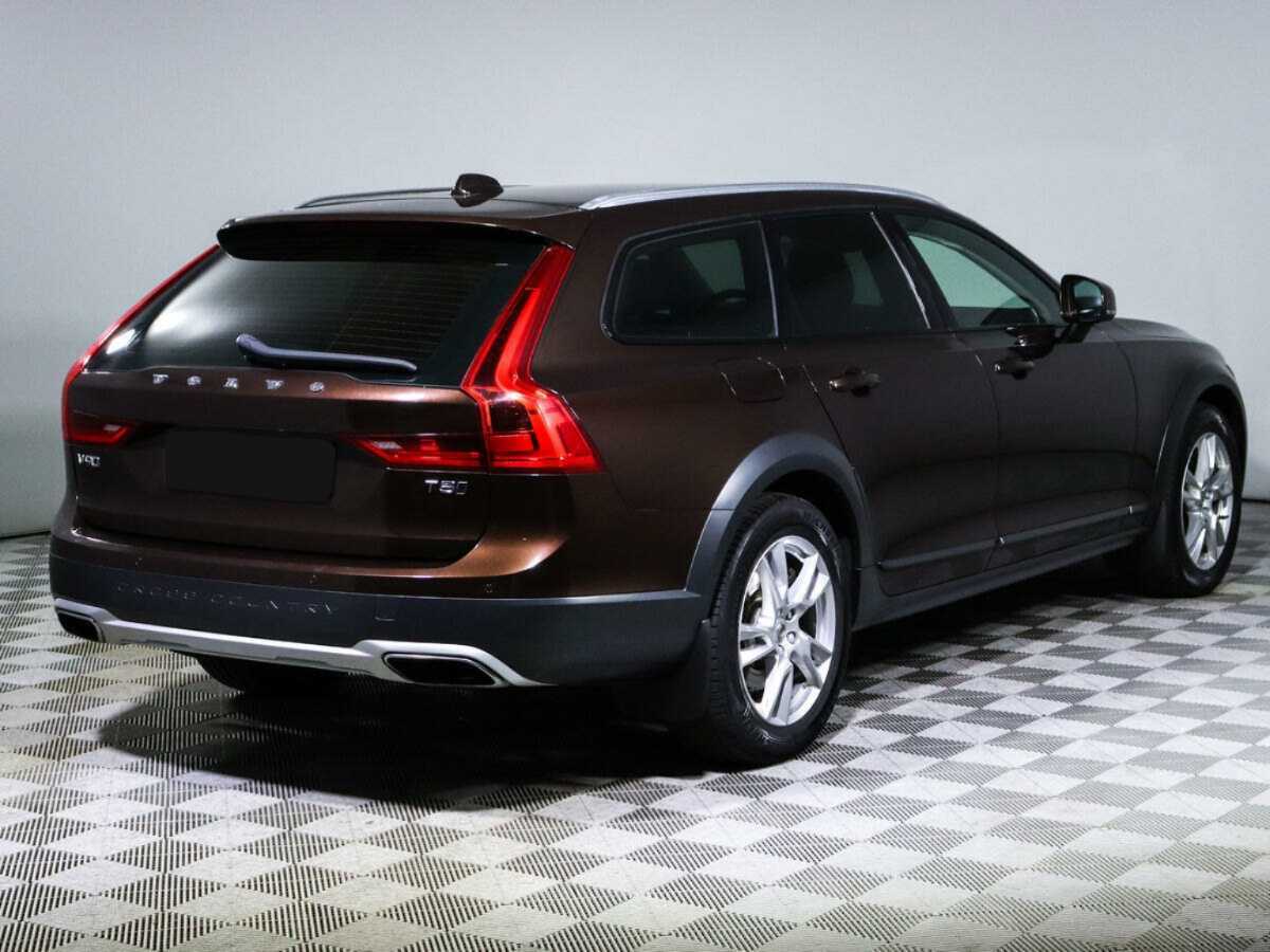 Купить Volvo V90 Cross Country с пробегом. Фото: #3