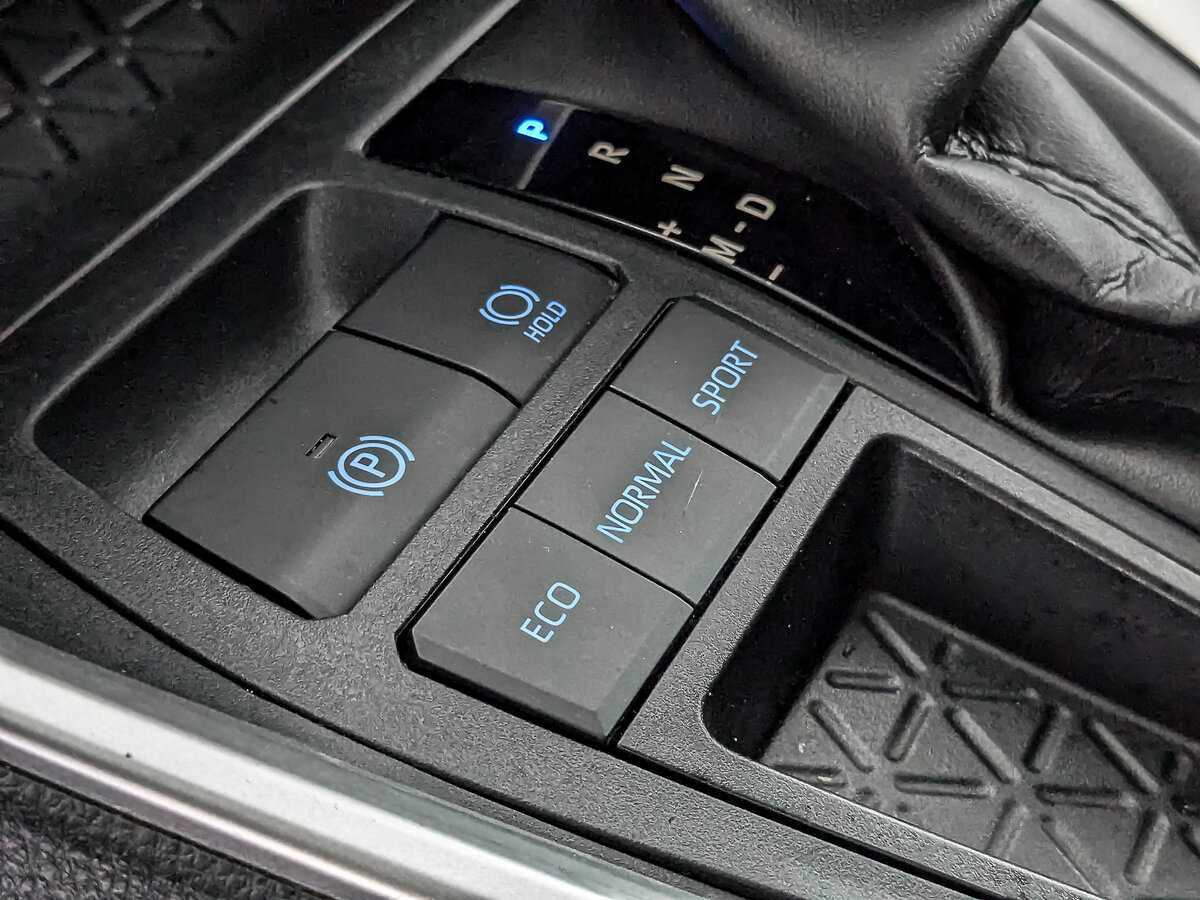 Купить Toyota RAV4 с пробегом. Фото: #22