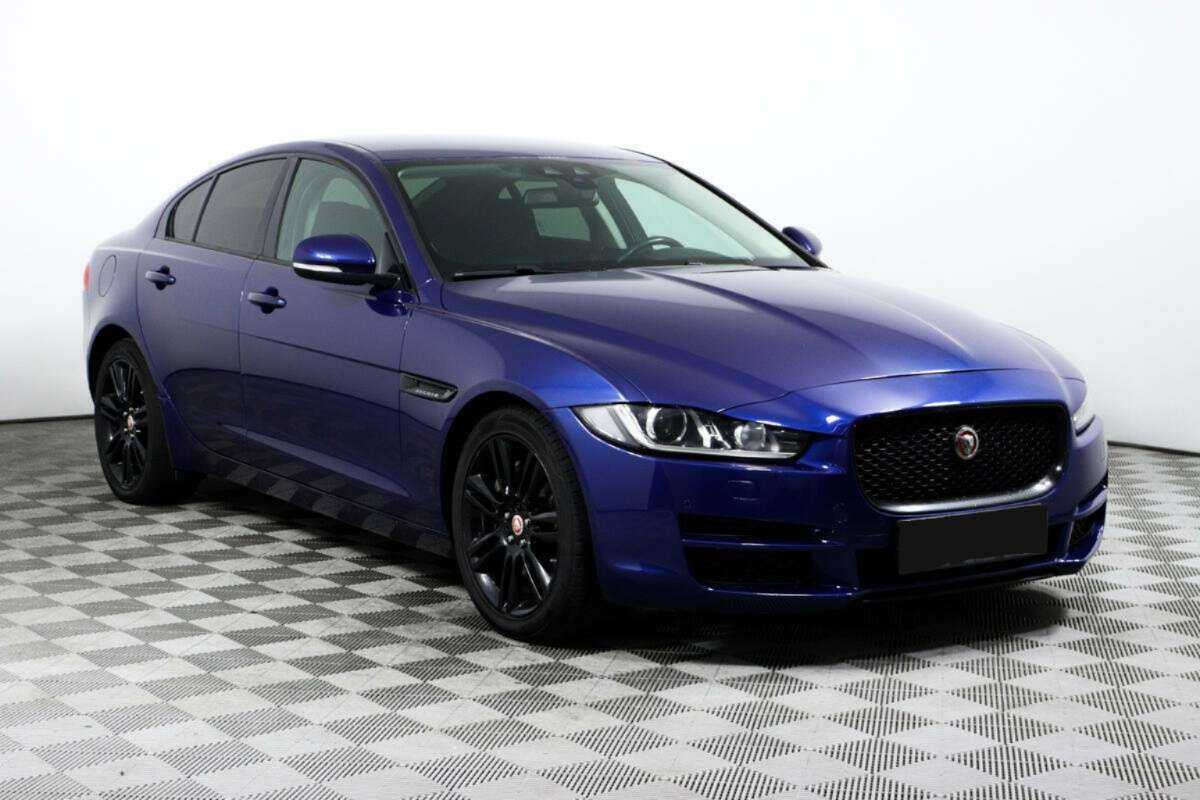 Купить Jaguar XE с пробегом. Фото: #2