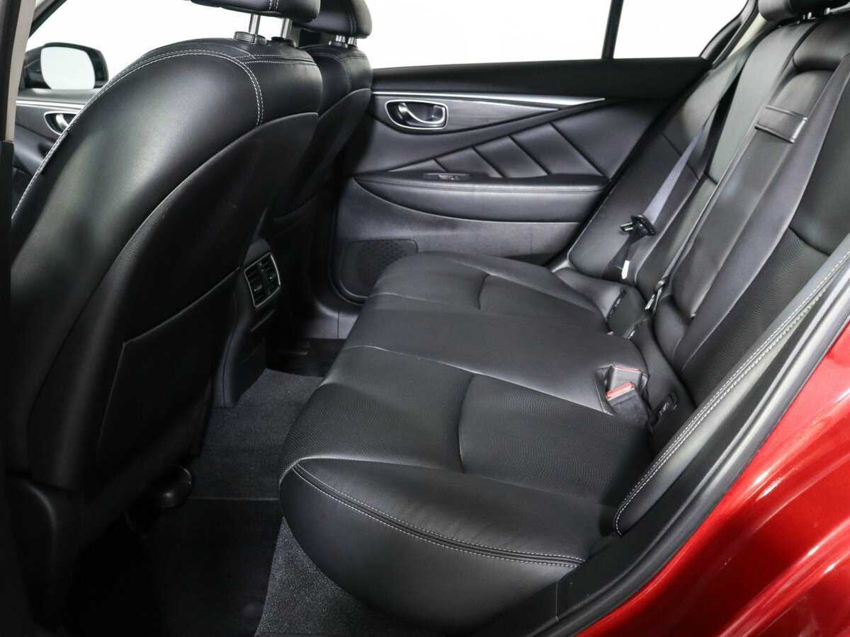Купить Infiniti Q50 с пробегом. Фото: #6