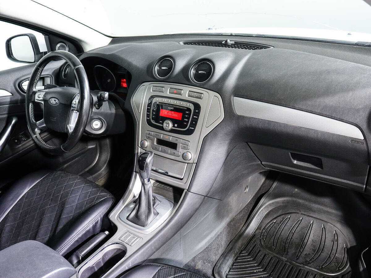 Купить Ford Mondeo с пробегом. Фото: #6