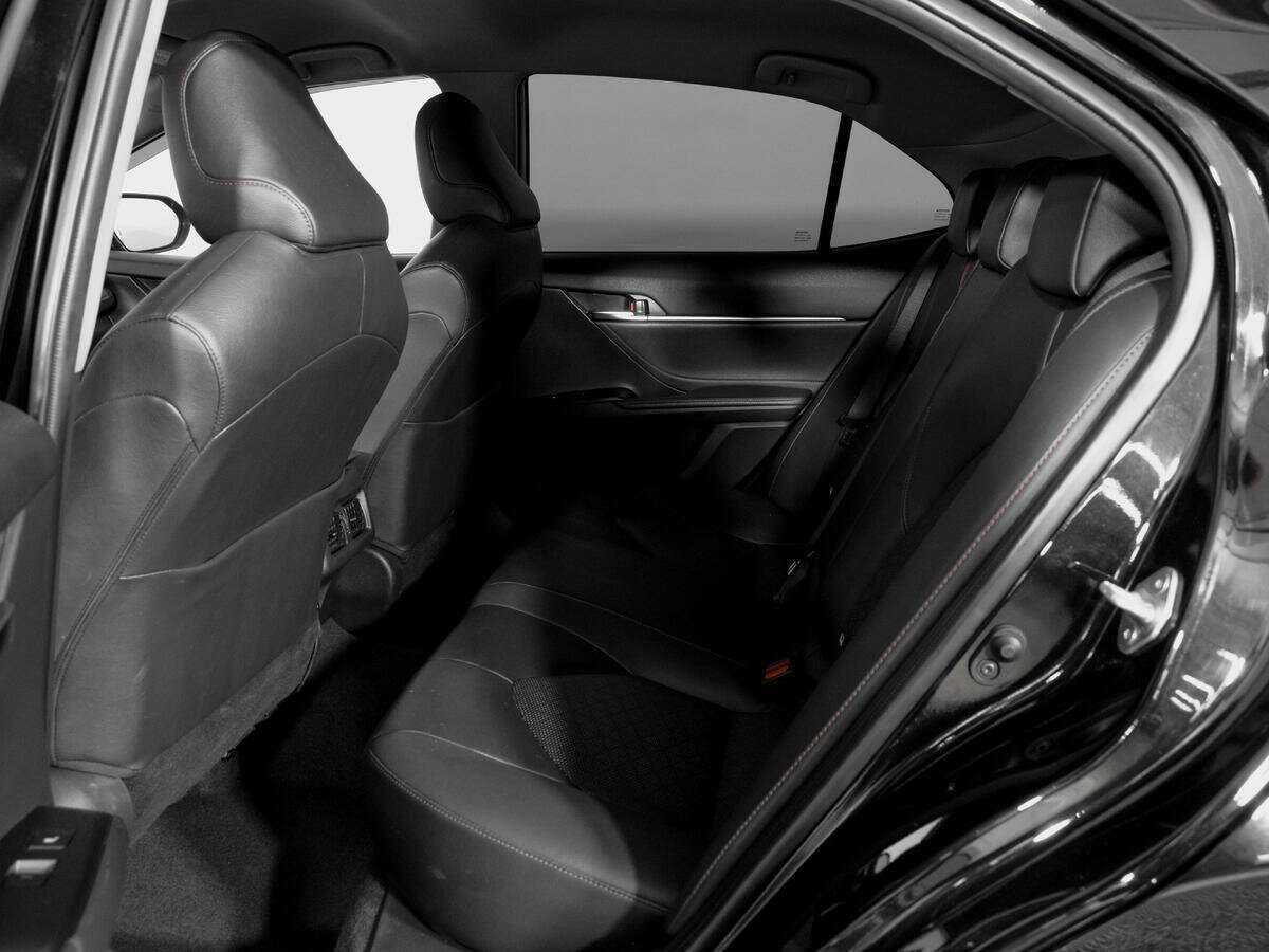 Купить Toyota Camry с пробегом. Фото: #9