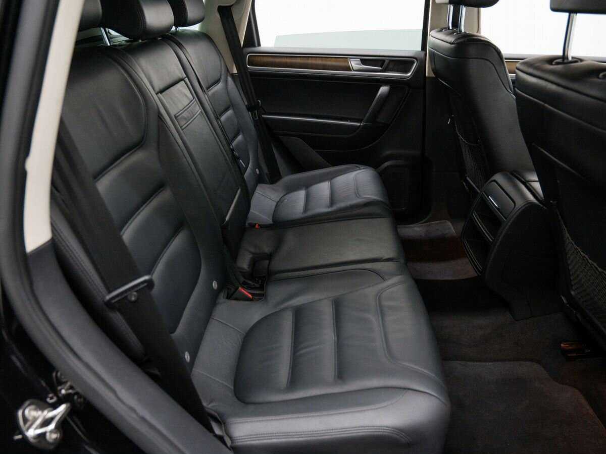 Купить Volkswagen Touareg с пробегом. Фото: #8