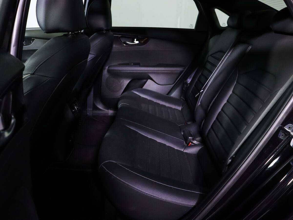 Купить Kia Forte с пробегом. Фото: #6