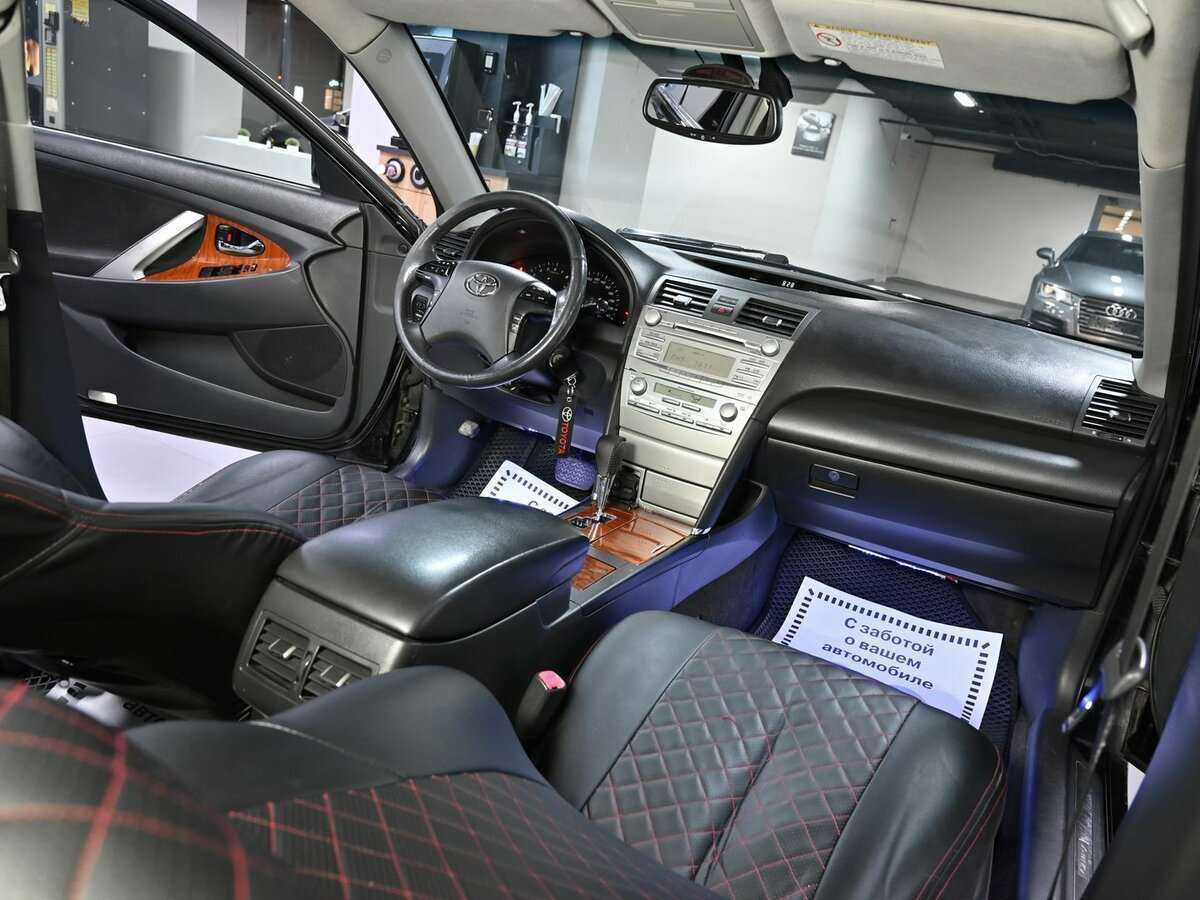 Купить Toyota Camry с пробегом. Фото: #6