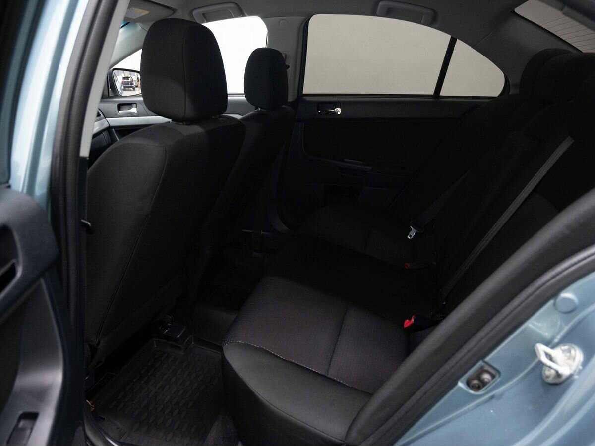 Купить Mitsubishi Lancer с пробегом. Фото: #8