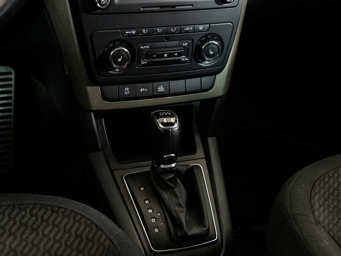 Купить Skoda Yeti с пробегом. Фото: #13