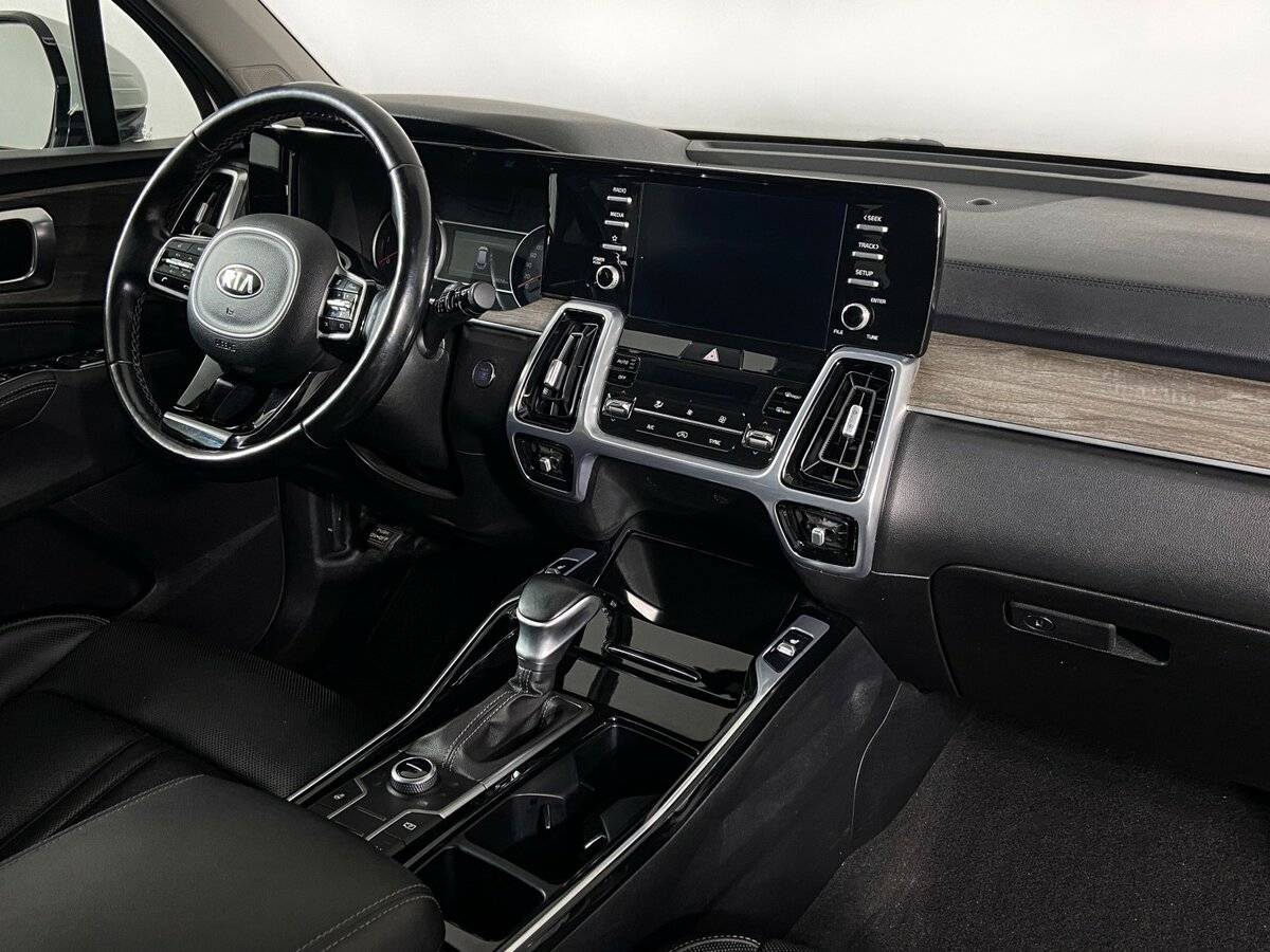 Купить Kia Sorento с пробегом. Фото: #8