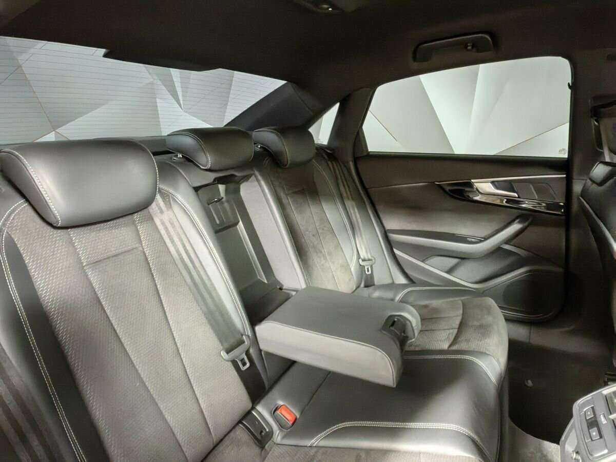 Купить Audi A4 с пробегом. Фото: #12