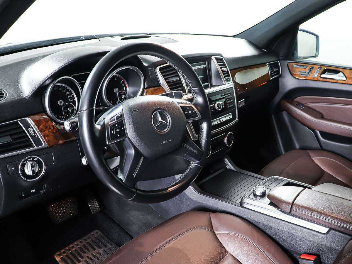 Купить Mercedes-Benz M-Класс с пробегом. Фото: #12