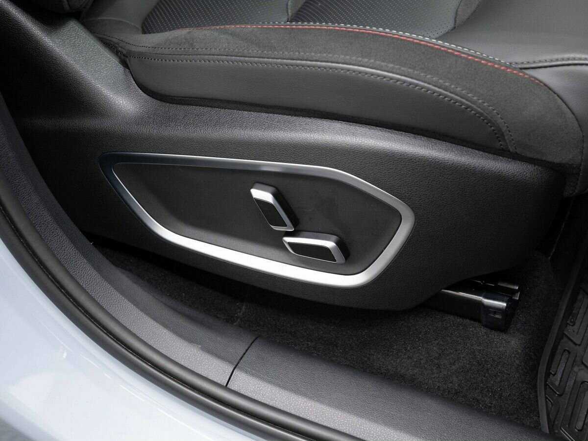 Купить Geely Tugella с пробегом. Фото: #12