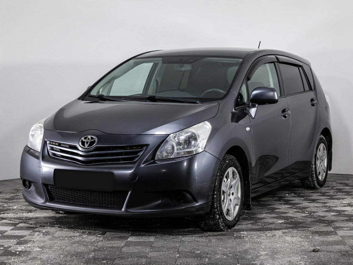 Купить Toyota Verso с пробегом. Посмотреть фото