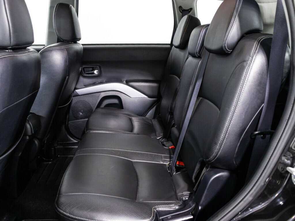 Купить Mitsubishi Outlander с пробегом. Фото: #9