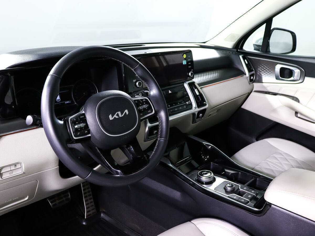 Купить Kia Sorento с пробегом. Фото: #11