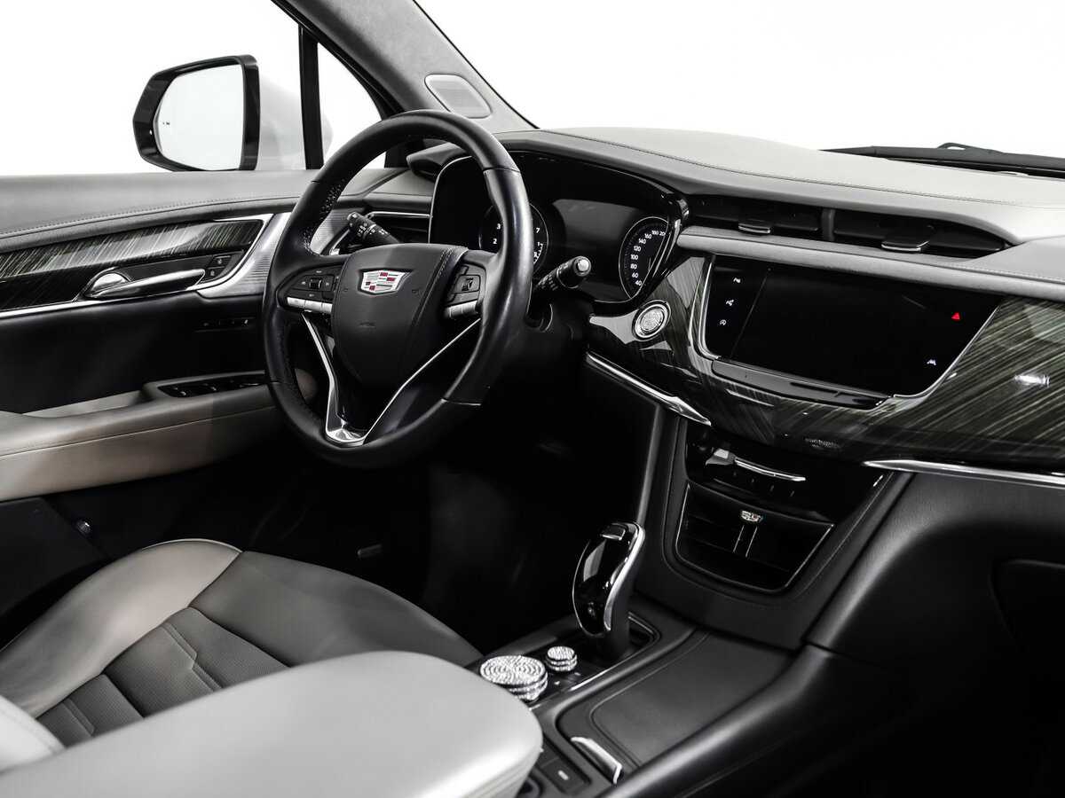 Купить Cadillac XT6 с пробегом. Фото: #8