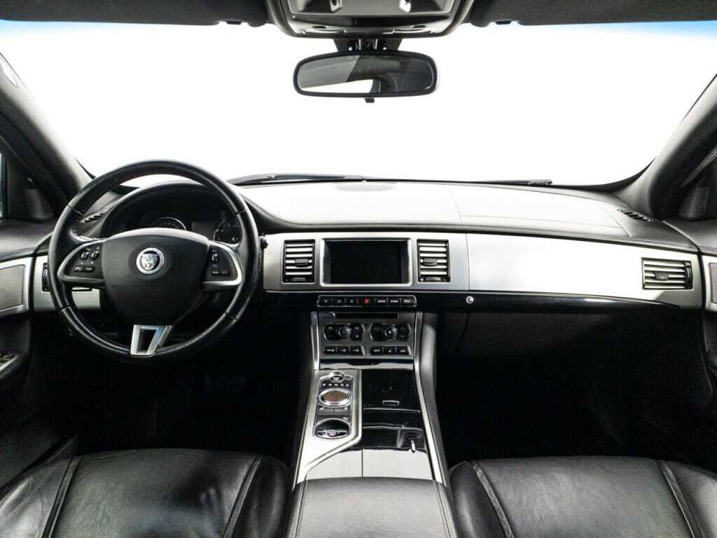 Купить Jaguar XF с пробегом. Фото: #12