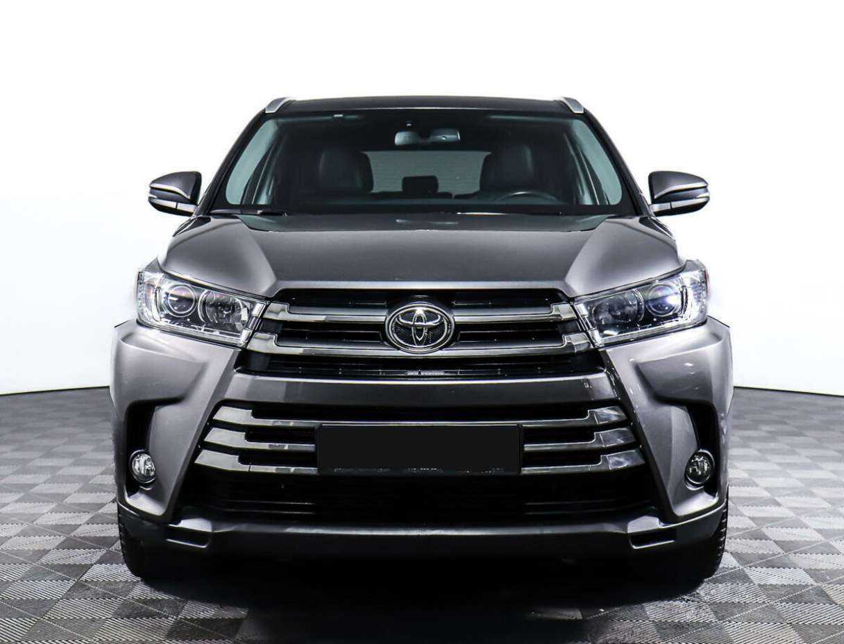 Купить Toyota Highlander с пробегом. Фото: #1