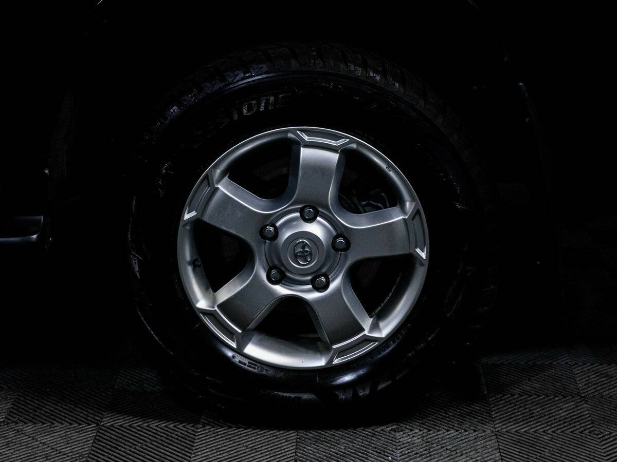 Купить Toyota Land Cruiser с пробегом. Фото: #14