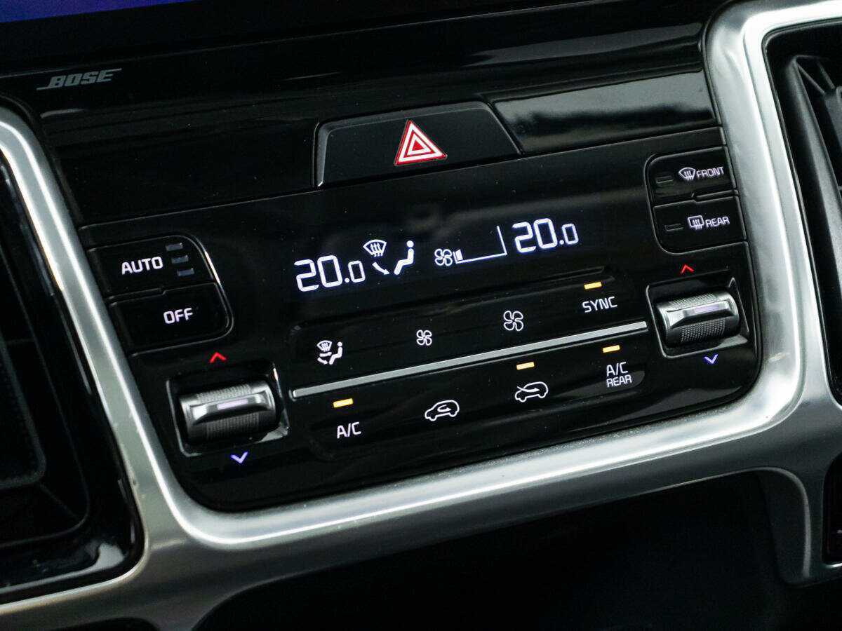 Купить Kia Sorento с пробегом. Фото: #19