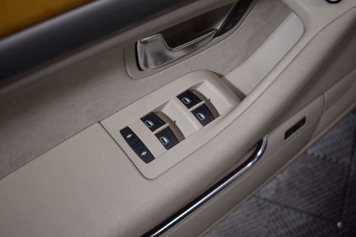 Купить Audi A8 с пробегом. Фото: #18