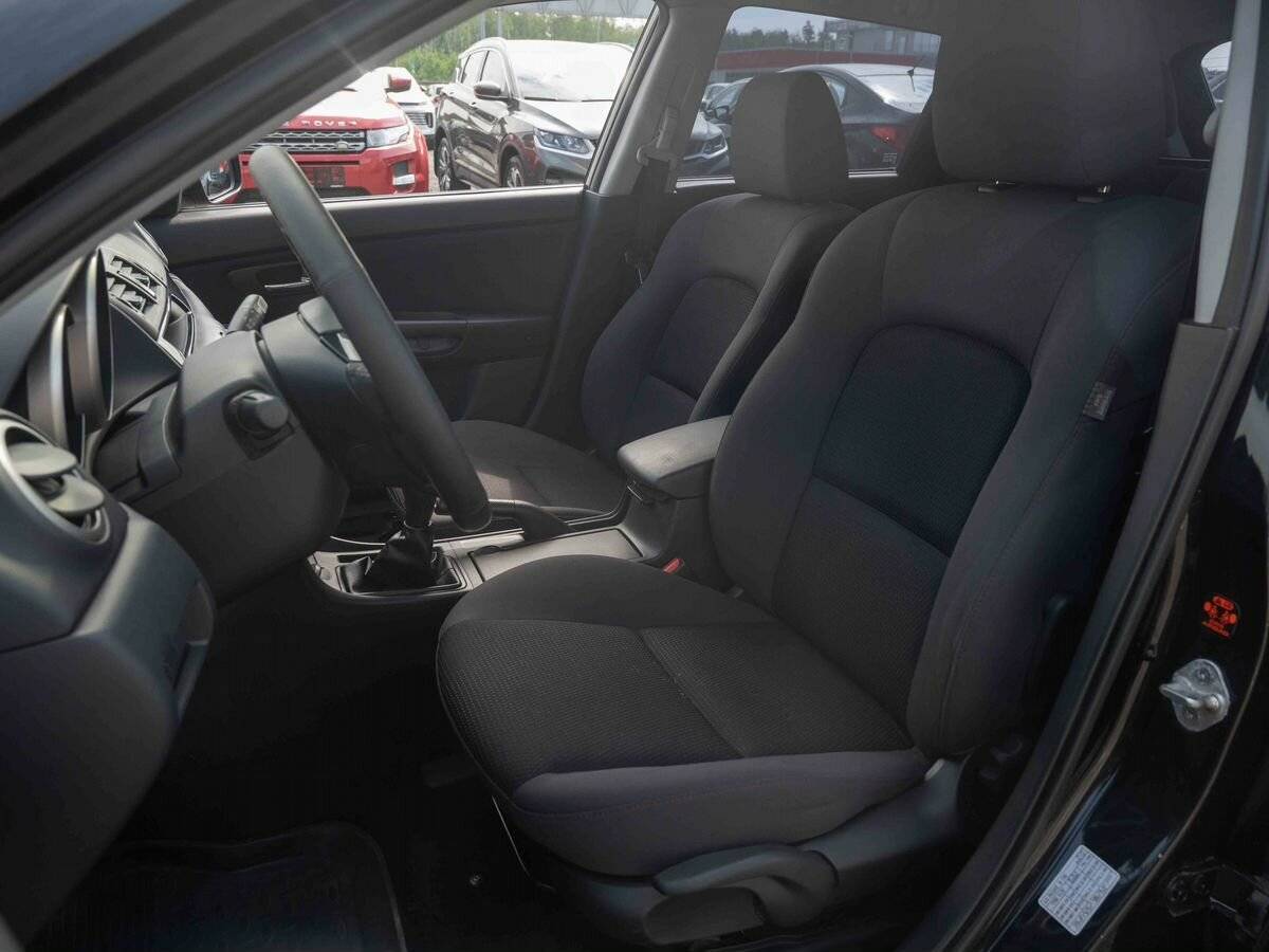 Купить Mazda 3 с пробегом. Фото: #8