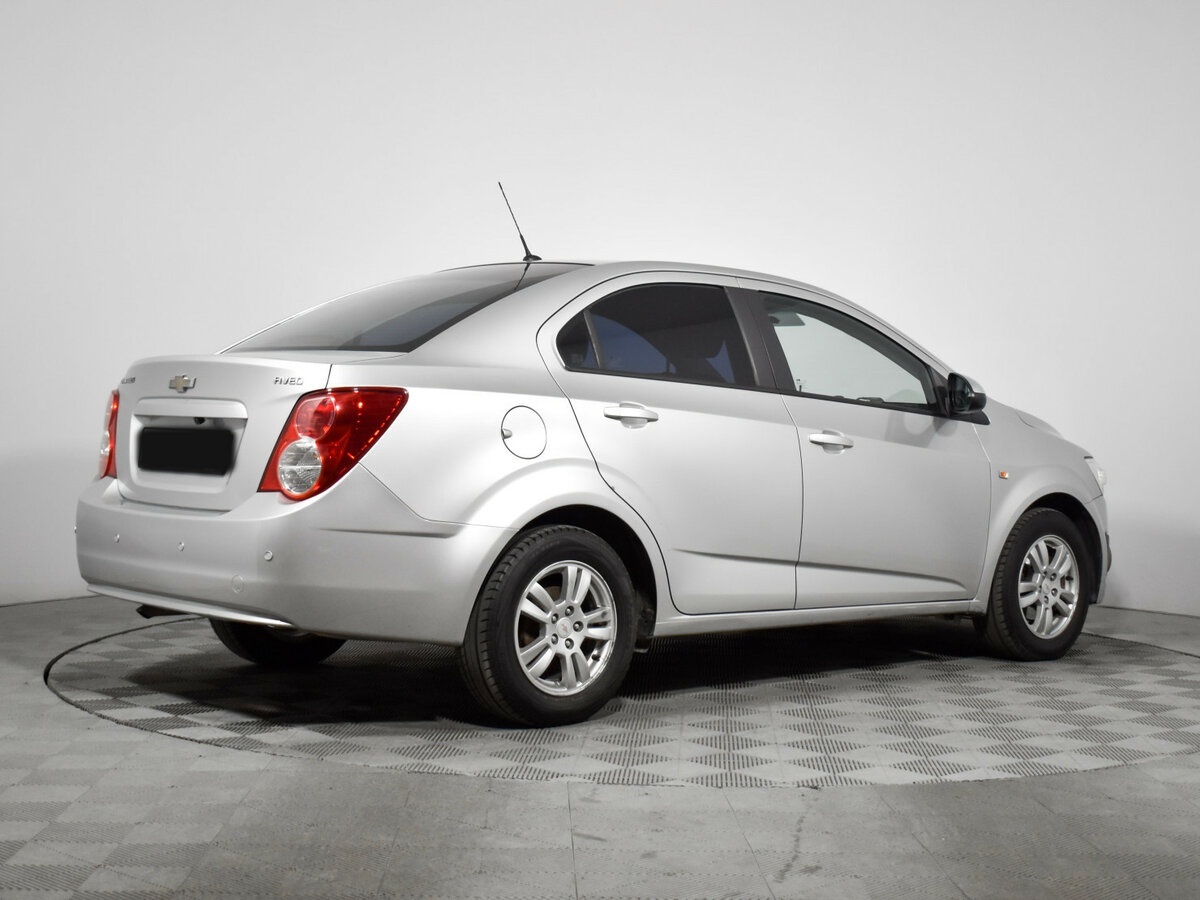 Купить Chevrolet Aveo с пробегом. Фото: #4