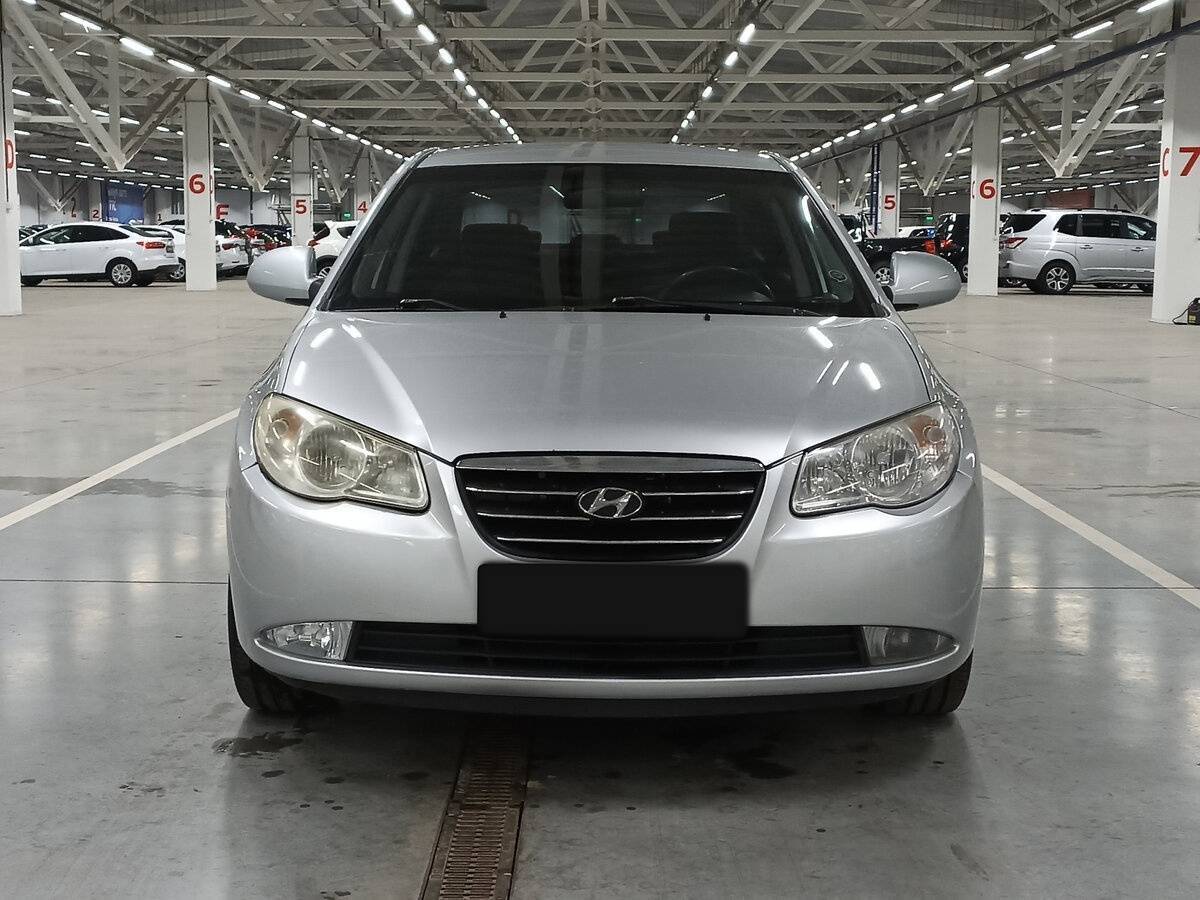 Купить Hyundai Elantra с пробегом. Фото: #1