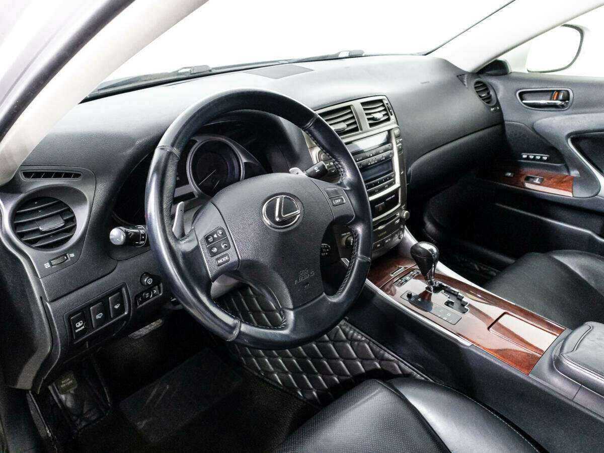 Купить Lexus IS с пробегом. Фото: #10