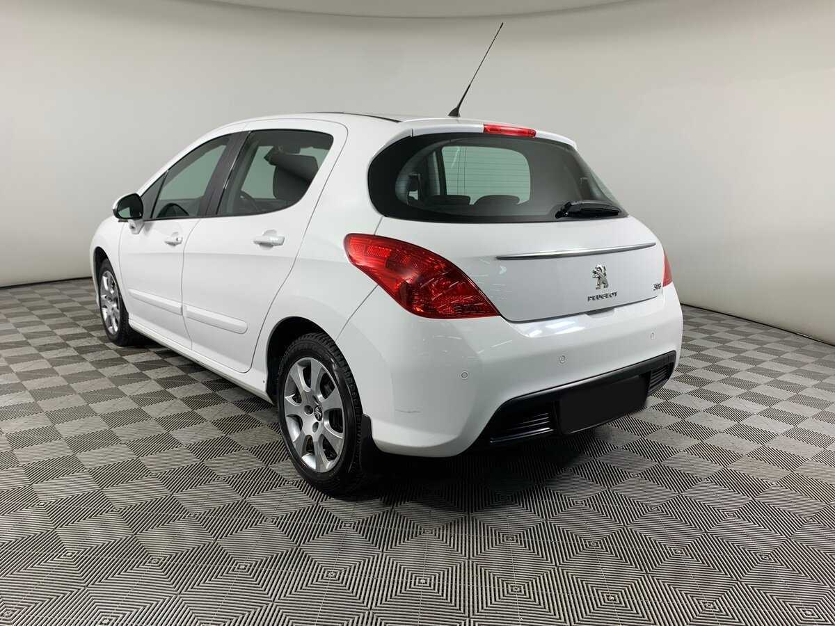 Купить Peugeot 308 с пробегом. Фото: #6
