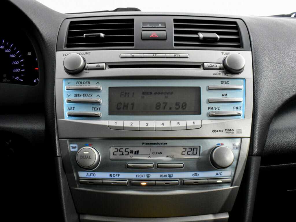Купить Toyota Camry с пробегом. Фото: #14