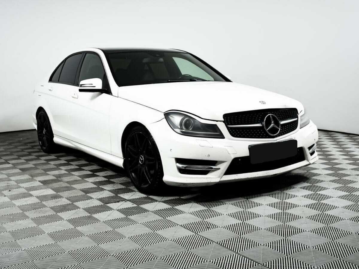 Купить Mercedes-Benz C-Класс с пробегом. Фото: #2