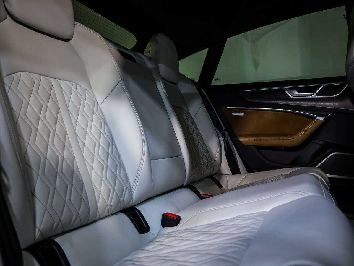 Купить Audi A7 с пробегом. Фото: #11