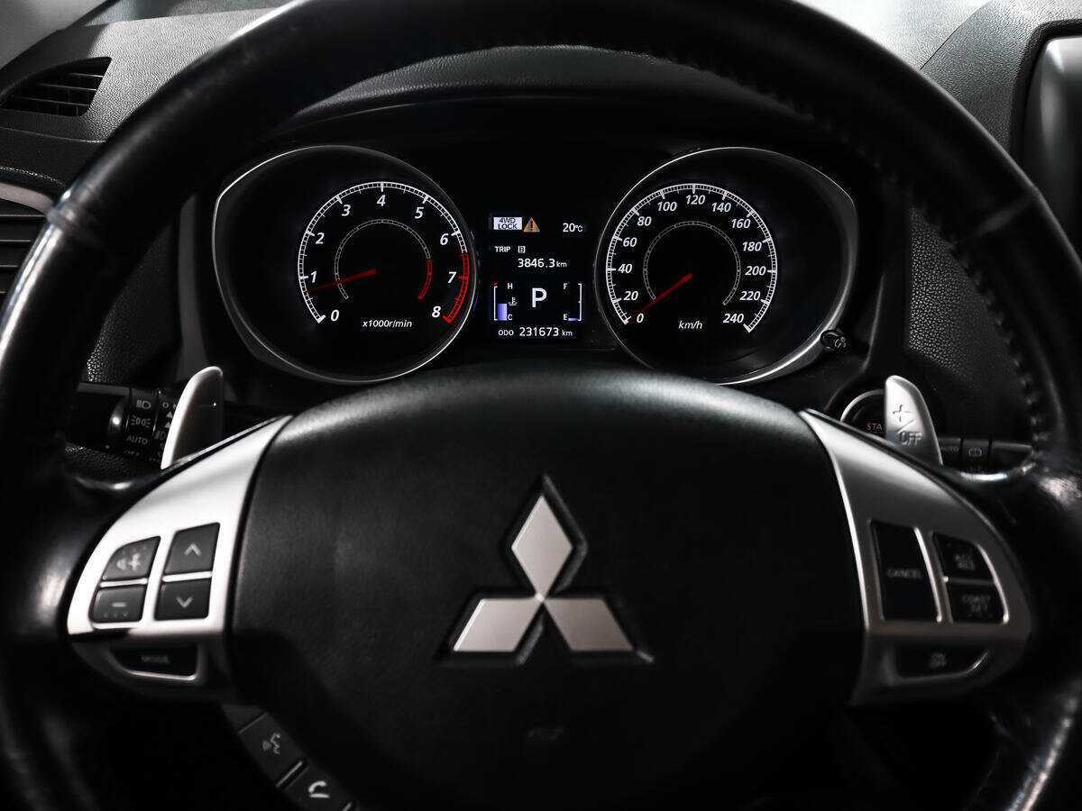 Купить Mitsubishi ASX с пробегом. Фото: #16