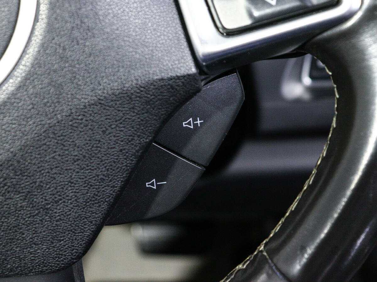 Купить Chevrolet Camaro с пробегом. Фото: #27