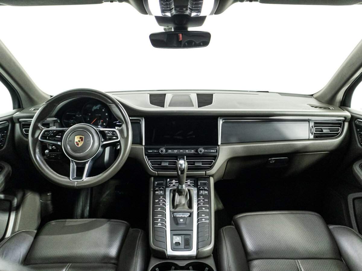 Купить Porsche Macan с пробегом. Фото: #1