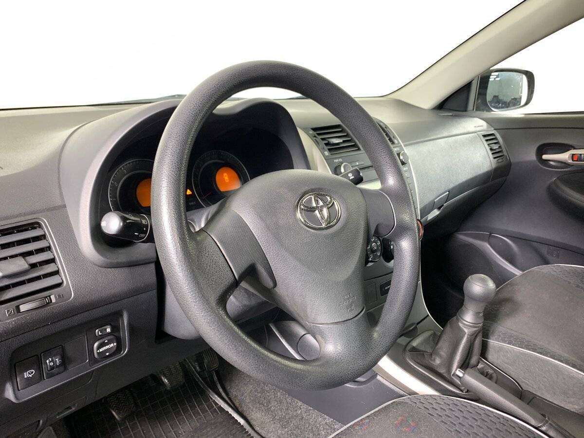 Купить Toyota Corolla с пробегом. Фото: #10