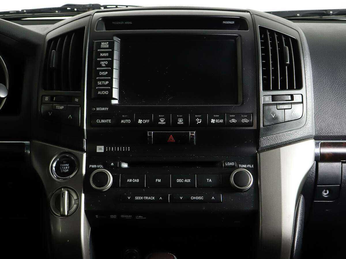 Купить Toyota Land Cruiser с пробегом. Фото: #11