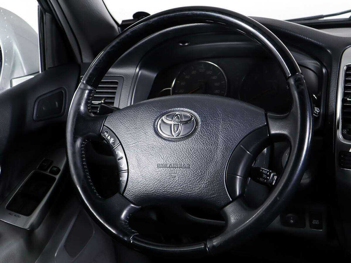 Купить Toyota Land Cruiser Prado с пробегом. Фото: #15