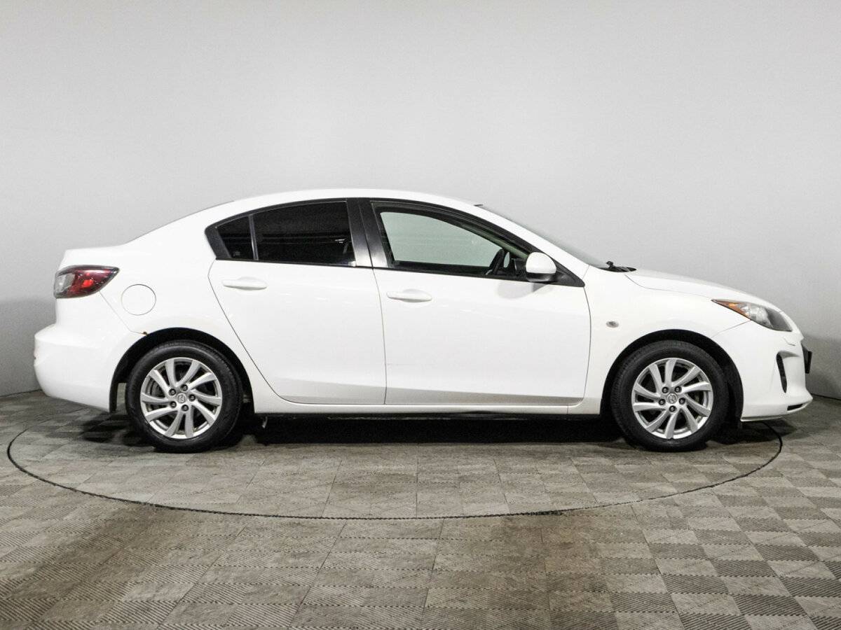 Купить Mazda 3 с пробегом. Фото: #3