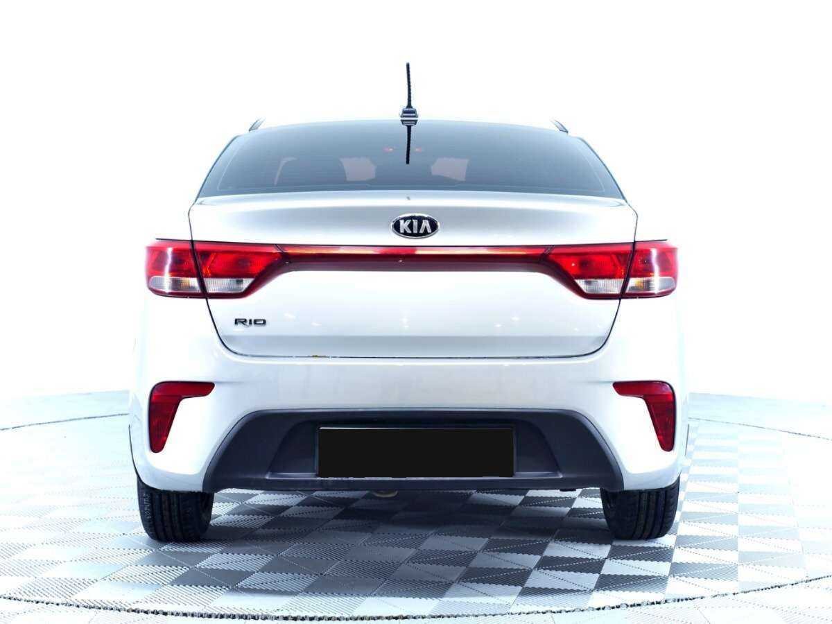 Купить Kia Rio с пробегом. Фото: #5