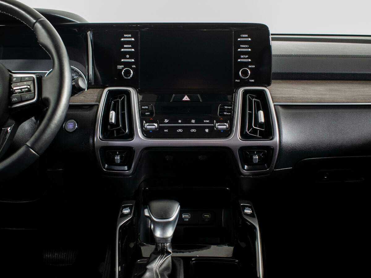 Купить Kia Sorento с пробегом. Фото: #8