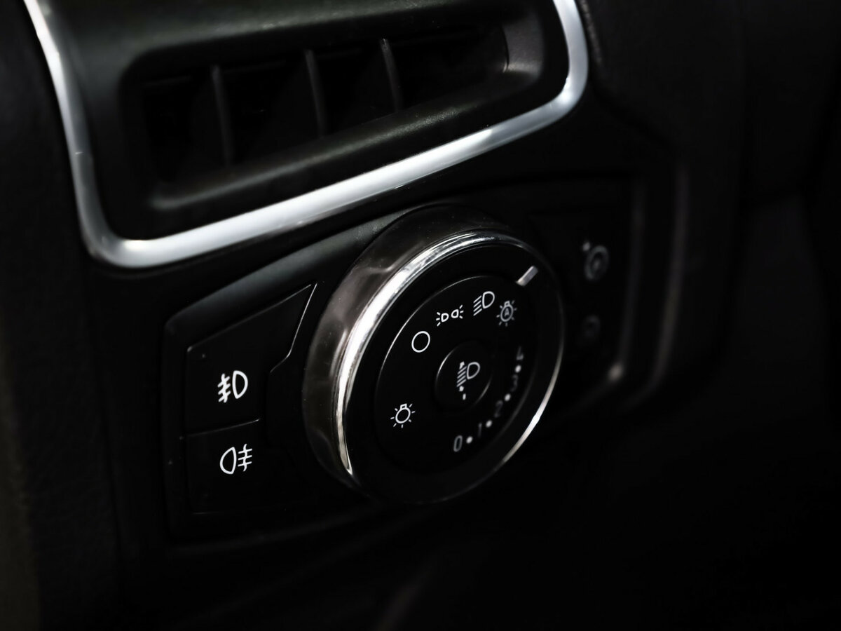 Купить Ford Focus с пробегом. Фото: #19