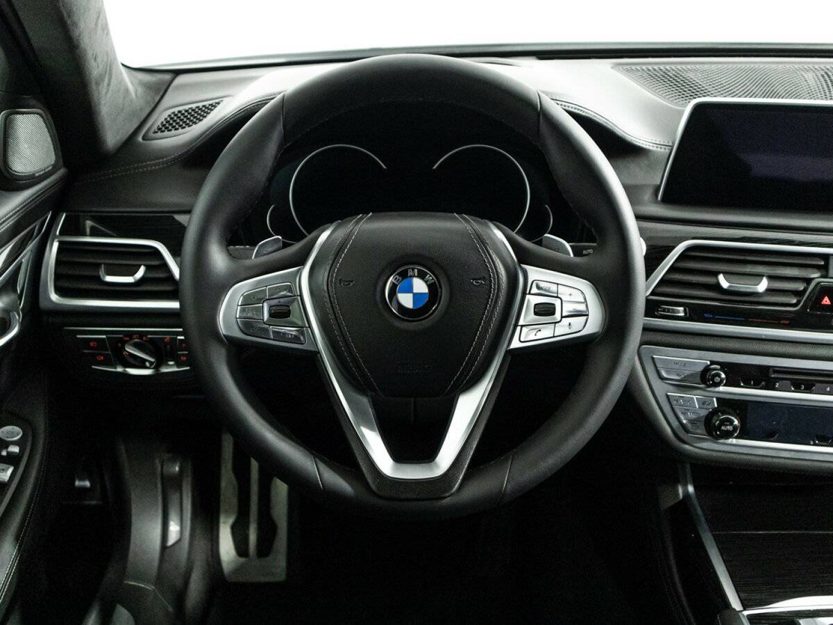 Купить BMW 7 серии с пробегом. Фото: #28
