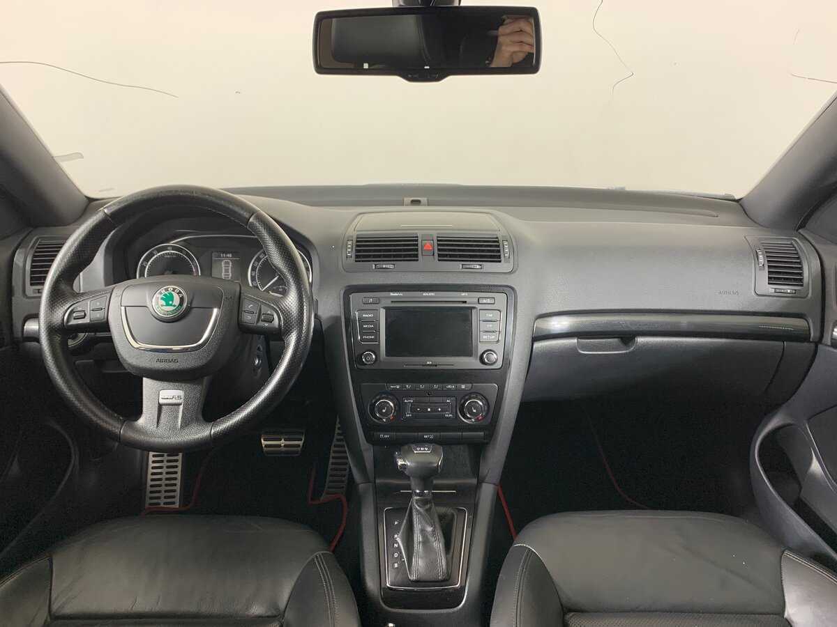 Купить Skoda Octavia RS с пробегом. Фото: #11
