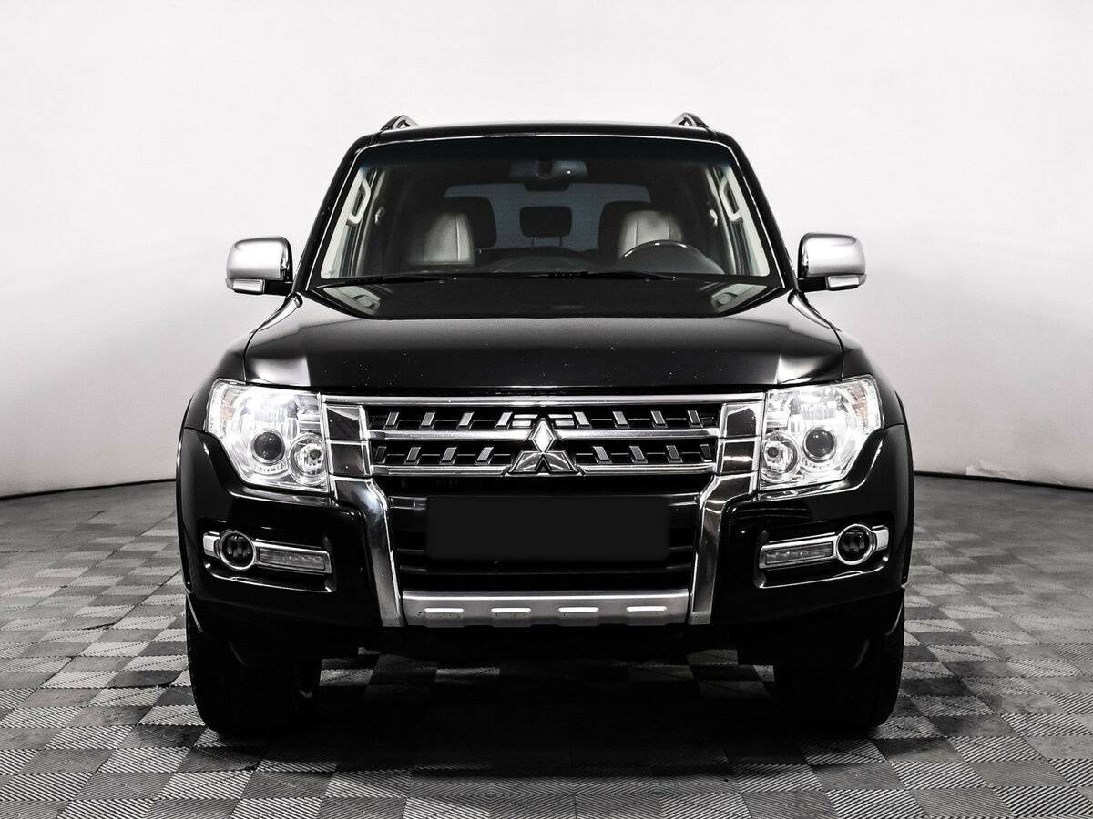 Купить Mitsubishi Pajero с пробегом. Фото: #1