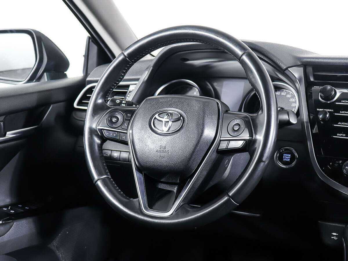 Купить Toyota Camry с пробегом. Фото: #14