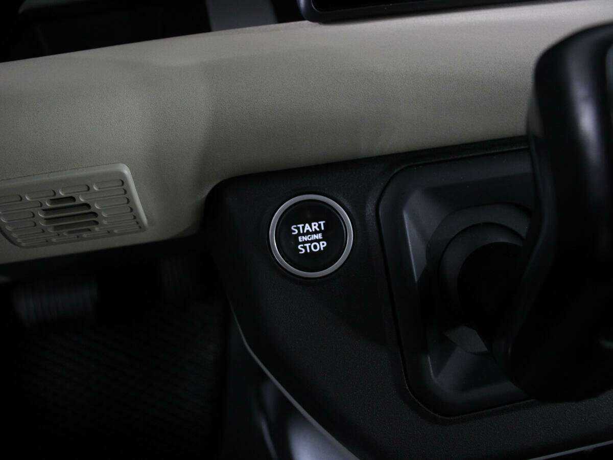 Купить Land Rover Defender с пробегом. Фото: #24